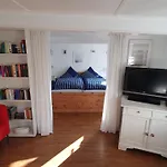 Casa de Férias Reetdachhaus Moordeichperle